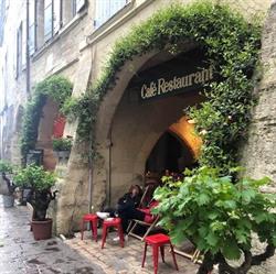 Café de L'oustal, Uzès - Horaires d'ouverture
