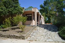 Camping Le Peyrolais, familial, nature et rivière Ardèche, Site Natura 2000, mobil-home climatisé, Saint-Julien-de-Peyrolas - Horaires d'ouverture