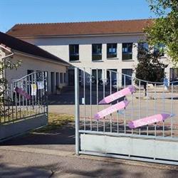 Ecoles, Mirecourt - Horaires d'ouverture