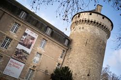 Centre d'exposition du Château de Tours, - Horaires d'ouverture