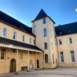 Lycée Ambroise Paré, Laval - Horaires d'ouverture