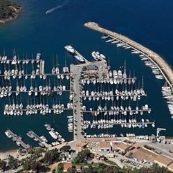 Yacht Club de Porquerolles, Hyères - Horaires d'ouverture