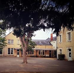 École Primaire Privée Saint-Joseph, Naintré - Horaires d'ouverture