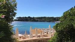 La Baie Doree, Antibes - Horaires d'ouverture