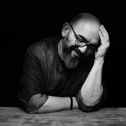 Lionel Pesqué - Photographe, Blagnac - Horaires d'ouverture