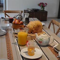 Chambres d'hôtes B&B La Cerisaie, Francheleins - Horaires d'ouverture