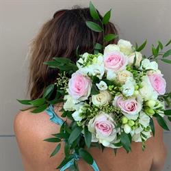 Kiosque aux Fleurs, votre fleuriste à Cassis, - Horaires d'ouverture