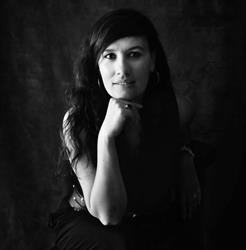 Studio Mademois'Elle Glamour by Delphine Dos Santos Photographe, Montbrison - Horaires d'ouverture