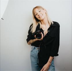 Julie Henessy Photographe, La Roquebrussanne - Horaires d'ouverture