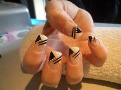 Melynails Prothésiste ongulaire - Extension de cils - Réhaussement de cils, Bresles - Horaires d'ouverture