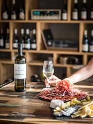DES BOUCHONS - VIN NATURE BIO - CAVISTE TOULOUSE, Toulouse - Horaires d'ouverture