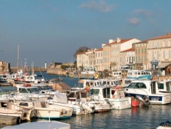 Location La Danae, Ile de Ré, Saint-Martin-de-Ré - Horaires d'ouverture