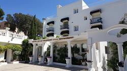 Hôtel De La Calanque et Restaurant Le Grand Bleu, Cavalaire-sur-Mer - Horaires d'ouverture