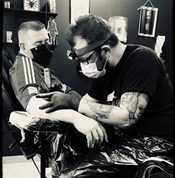 La Guêpe Noire Tattoo, Eu - Horaires d'ouverture