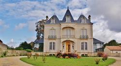 Bibliothèque - Château de Xavier Bernard, Saint-Sauvant - Horaires d'ouverture