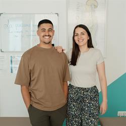 Clémence CAPARIS et Rayane KHITER - Chiropracteurs Orléans - Horaires d'ouverture