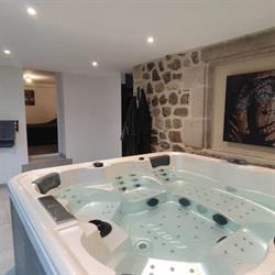 L'Escapade Amoureuse Ardechoise Gîte Jacuzzi Privatif Massages., Jaujac - Horaires d'ouverture