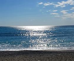 Le Grand Large, Menton - Horaires d'ouverture