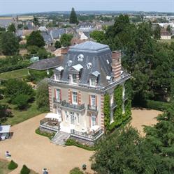 Chateau de l'Enclos - Gîtes de France, Brûlon - Horaires d'ouverture